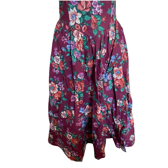 Vintage 80’s multi colored floral print halter neck dress w/sweetheart neckline - Picture 6 of 14